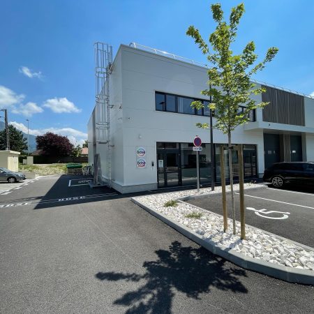 F1F4474C-1E81-4357-839A-70F225D4279F